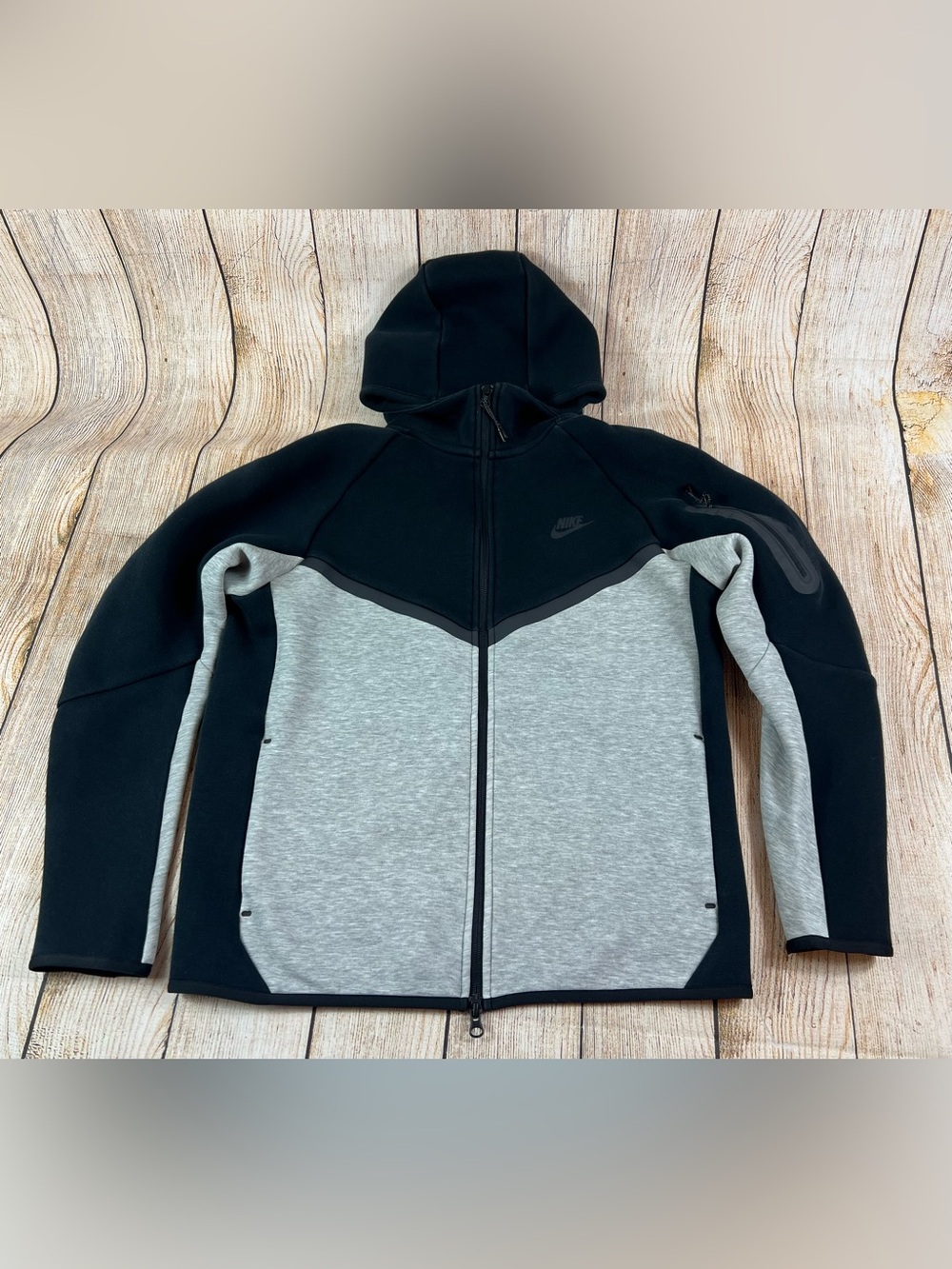 Nike Tech Fleece Windrunner Zip Up Hoodie Black Heather Gray HV0949-011 Medium